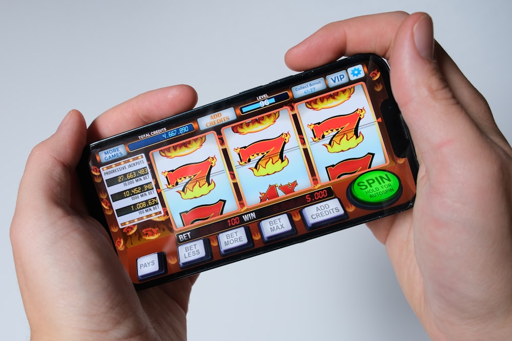 Tampilan permainan slot pada layar ponsel